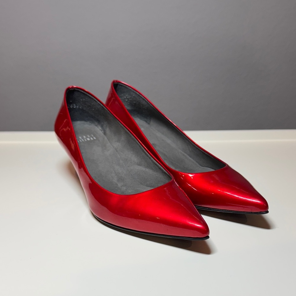 Stuart Weitzman Shiny Scarlet Pumps - Picture 2 of 7